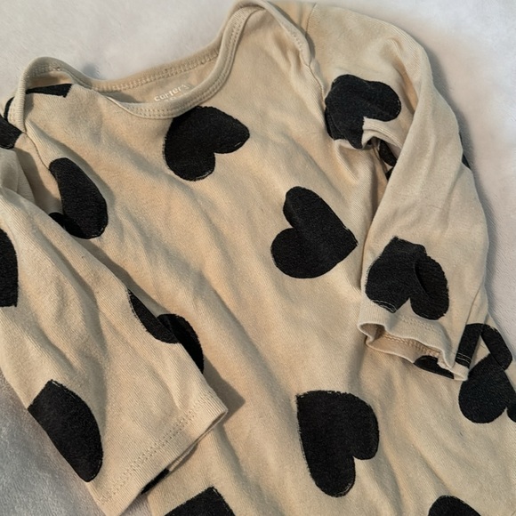 Carter’s Heart Patterned Cream and Black Kids One Piece set of 3 - Picture 6 of 6